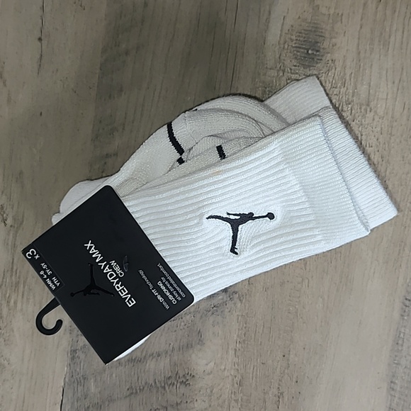 Jordan Other - Jordan Everyday Max Crew Socks